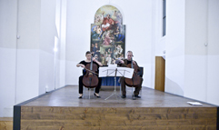 Česk violoncellistka Anna Brikciusov a česk violoncellista František Brikcius; koncert ITALSK HUDEBN BAROKO; Festival Brikcius - 4. ročnk cyklu koncertů komorn hudby v Domě U Kamennho zvonu #Bach330. Foto: Alina Bogdana Mihai. http://Festival.Brikcius.com