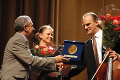 http://www.Brikcius.com - DUO BRIKCIUS, Anna Brikciusov: Czech Cellist & František Brikcius - Czech Cellist, 2e Festival Culturel International de Musique Symphonique - "Duo Brikcius - 2 Cellos Tour" (Algiers, Theatre National Algrien, 2010)